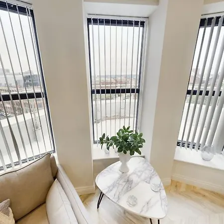 Apartment Luxury 2-bedroom Penthouse With Stunning Views And Parking - Leeds Centre Leeds (West Yorkshire)