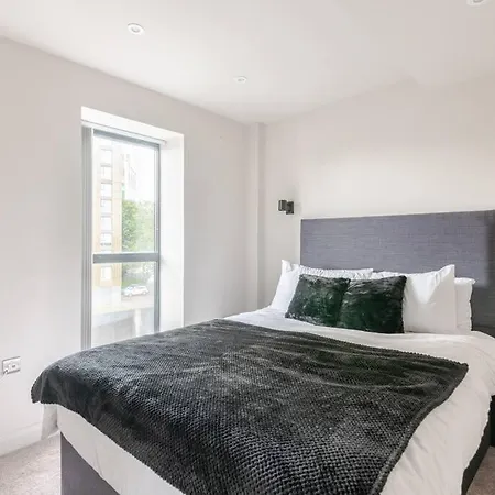 Luxury 2-bedroom Penthouse With Stunning Views And Parking - Leeds Centre Apartment Leeds (West Yorkshire)