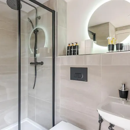 Luxury 2-bedroom Penthouse With Stunning Views And Parking - Centre Apartament Leeds (West Yorkshire)