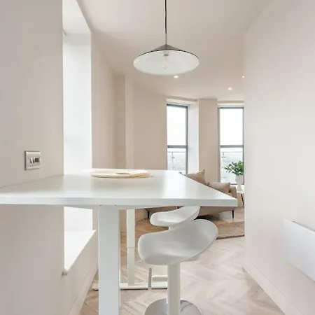 Luxury 2-bedroom Penthouse With Stunning Views And Parking - Centre Apartament Leeds (West Yorkshire)