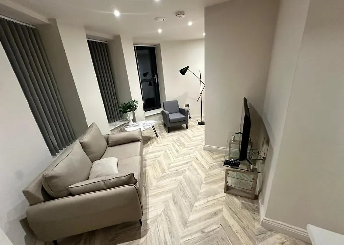 Luxury 2-bedroom Penthouse With Stunning Views And Parking - Centre リーズ